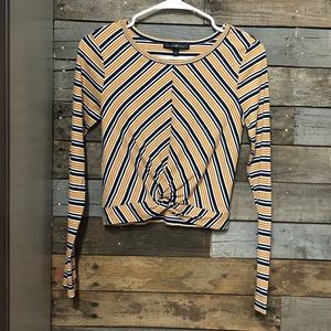 long sleeve w/ knot